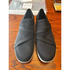 Merrell Zoe Sojourn Knit Hiking Outdoor Athletic Shoes Black Slip On Sz 8.5